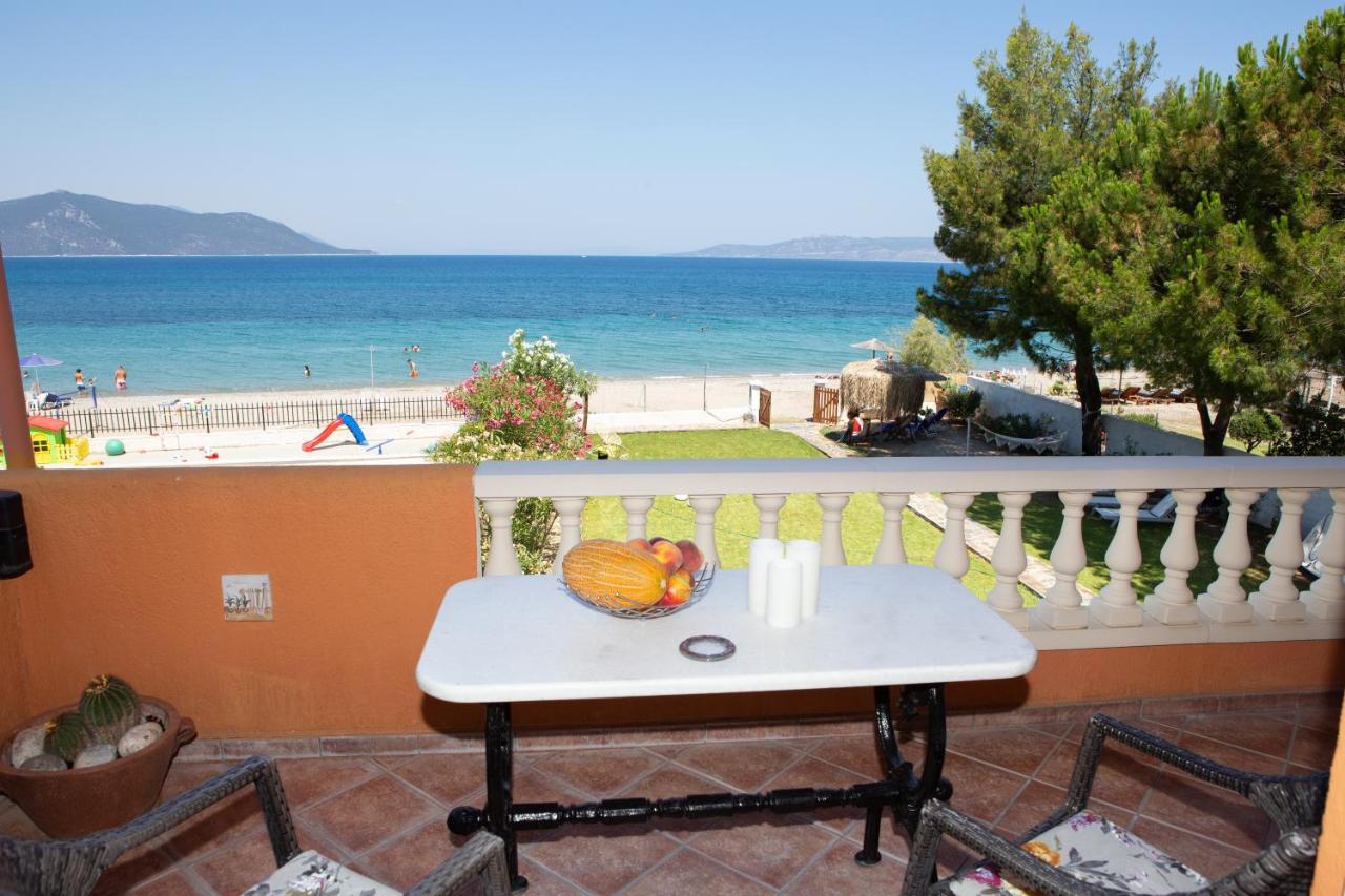 Pampas Seafront Villa, 6 Bedrooms, North Evvoia Kanatádhika Exterior photo