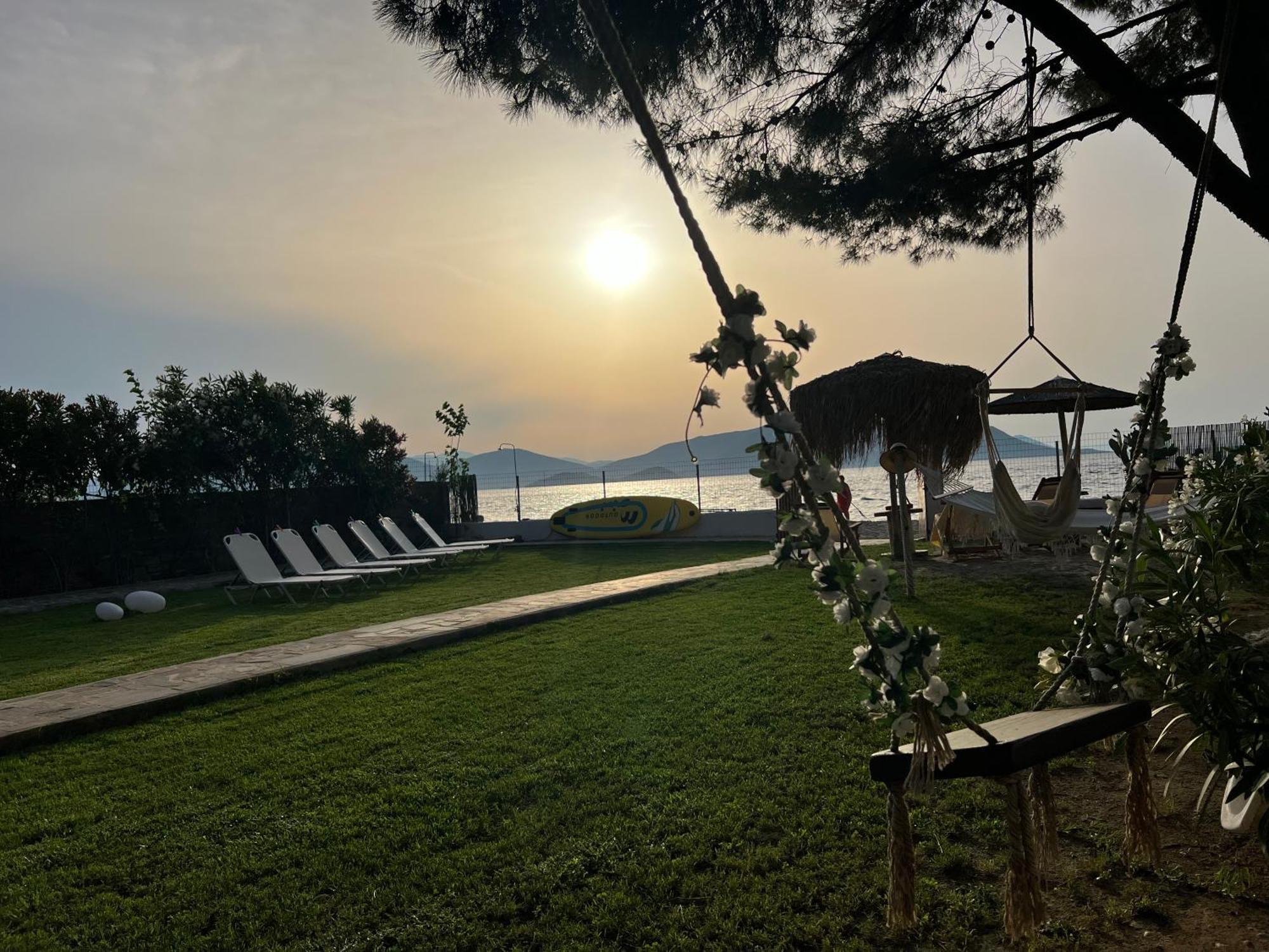Pampas Seafront Villa, 6 Bedrooms, North Evvoia Kanatádhika Exterior photo